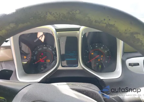 2015 Chevrolet Camaro 2Ls from USA, damaged, VIN 2G1FB1E36F9132636